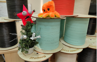 Поздравляем всех с наступающим Новым годом и Рождеством!