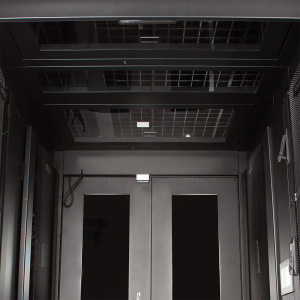 Крыша секции коридора для шкафов серии DC